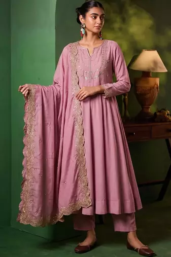 Women Ethnic Motifs Embroidered Regular Kurta with Trousers & With Dupatta