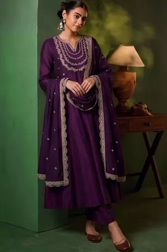 Women Ethnic Motifs Embroidered Regular Thread Work Kurta with Trousers & With Dupatta