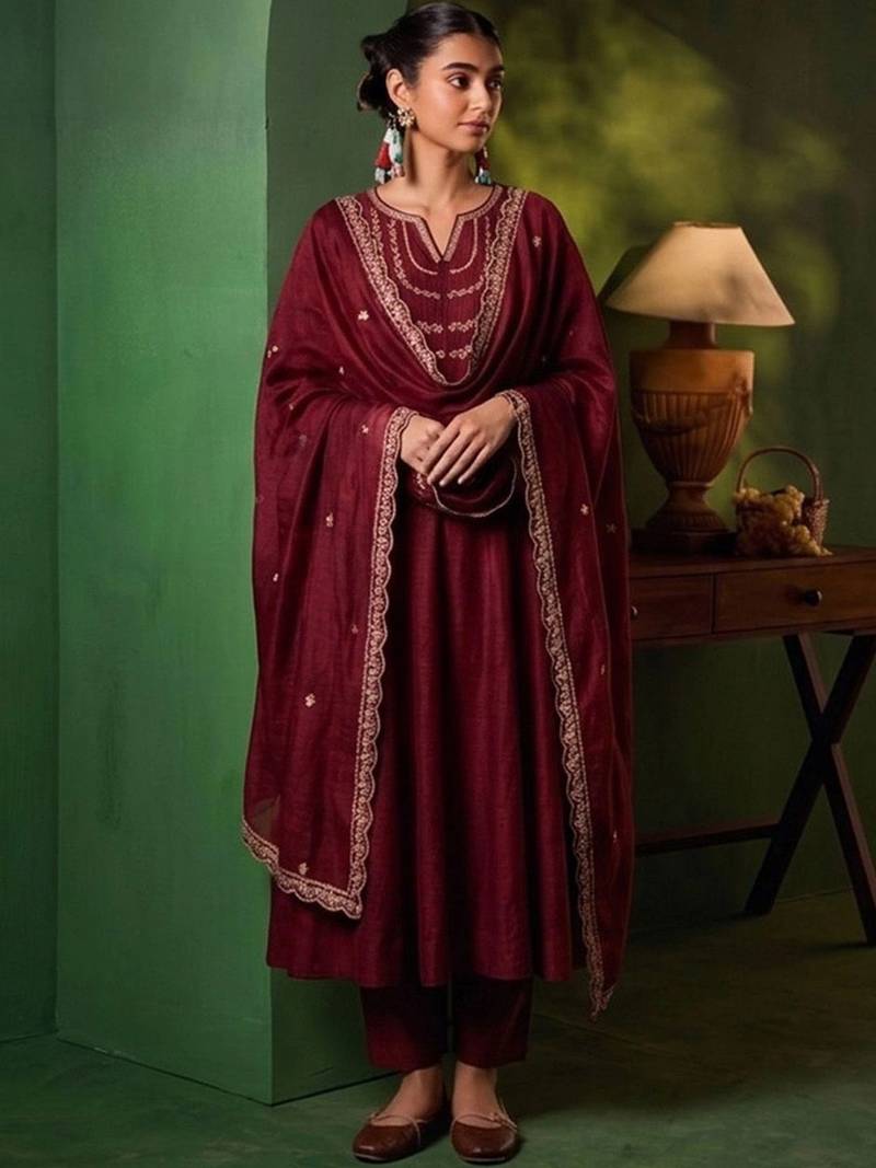 Women Ethnic Motifs Embroidered Regular Thread Work Kurta with Trousers & With Dupatta