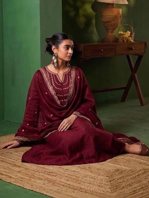 Women Ethnic Motifs Embroidered Regular Thread Work Kurta with Trousers & With Dupatta 5