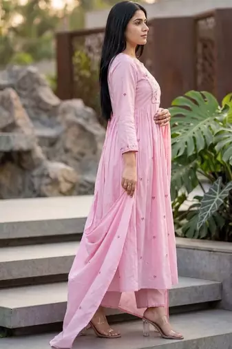 Women Floral Embroidered Empire Thread Work Kurta with Palazzos & With Dupatta