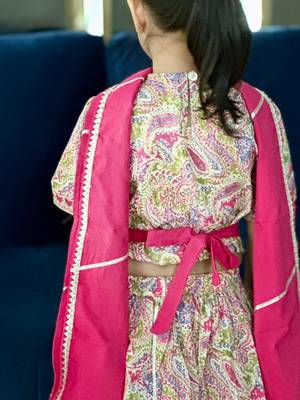 Pink paisley lehenga 2