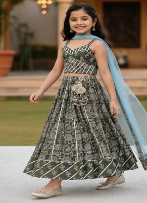 Green block print lehenga 5