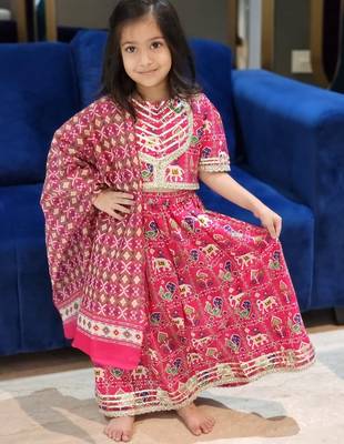 Pink patola print lehenga 1