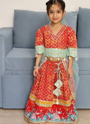 Red kaudi floral lehenga 1