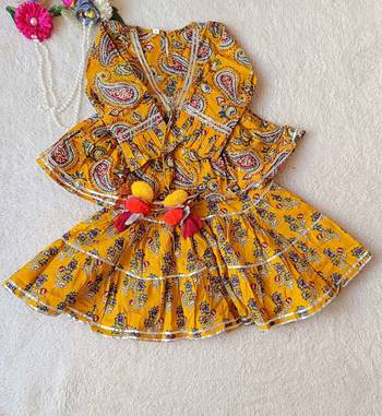 Mustard block print lehenga 4