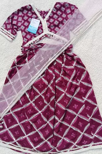 Wine jaal buta lehenga