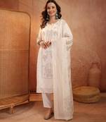  women floral embroidered regular thread work kurta with trousers & with dupatta