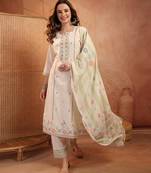  women floral printed regular thread work  cotton kurta with trousers & with dupatta