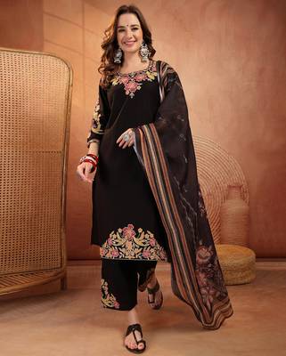  women floral embroidered regular thread work  cotton kurta with palazzos & with dupatta 1