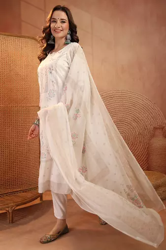  women floral embroidered regular thread work kurta with trousers & with dupatta