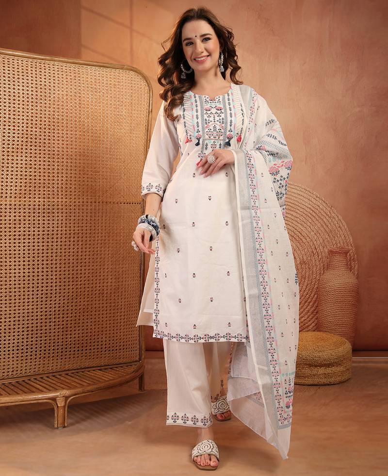  women ethnic motifs embroidered regular thread work  cotton kurta with palazzos & with dupatta