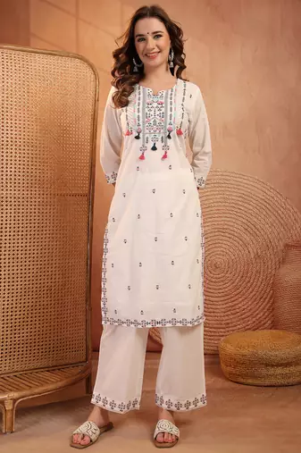  women ethnic motifs embroidered regular thread work  cotton kurta with palazzos & with dupatta