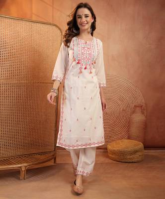  women ethnic motifs embroidered regular thread work  cotton kurta with palazzos & with dupatta 4
