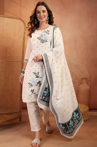  women floral printed regular  cotton kurta with trousers & with dupatta