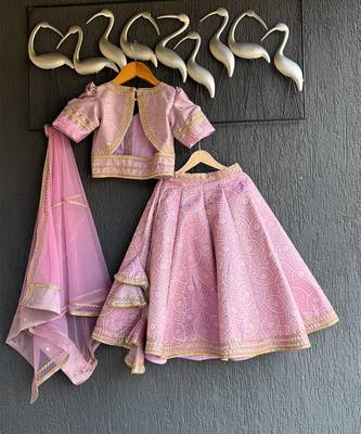Lavendar embroidered brocade lehenga set 5
