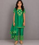 Green embroidered chanderi kurta set