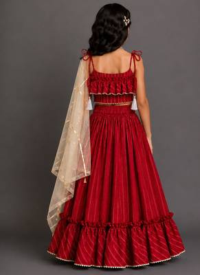 Crimson red embroidered cotton silk lehenga set 2