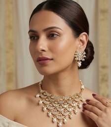 Noor Pearl Cascade Choker Set | Kundan white Bridal & Festive Jewellery