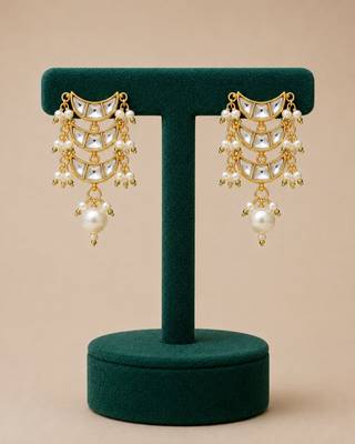 Noor Pearl Cascade Choker Set | Kundan white Bridal & Festive Jewellery 4