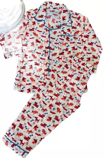 Red dog bone night suit