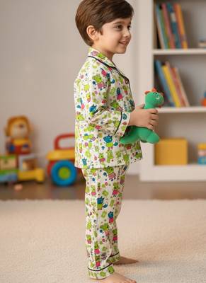 Green peppa pig night suit 3