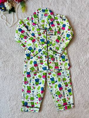 Green peppa pig night suit 5