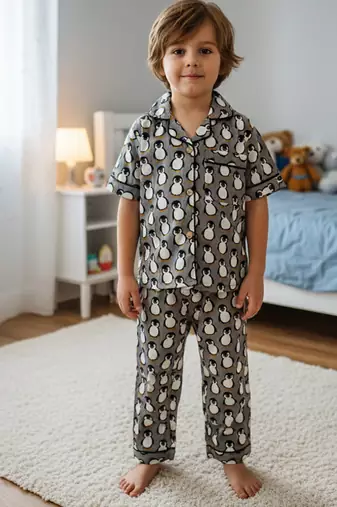 Penguin printed night suit