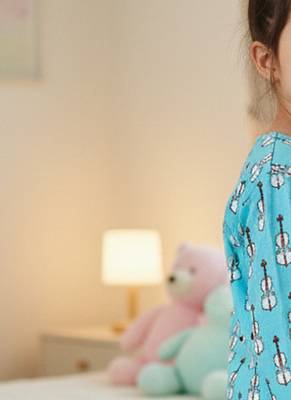 Guitar printed night suit 3