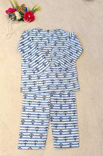 Anchor printed night suit