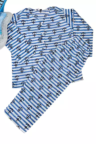 Anchor printed night suit