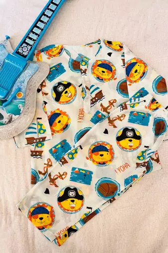 Cat printed night suit