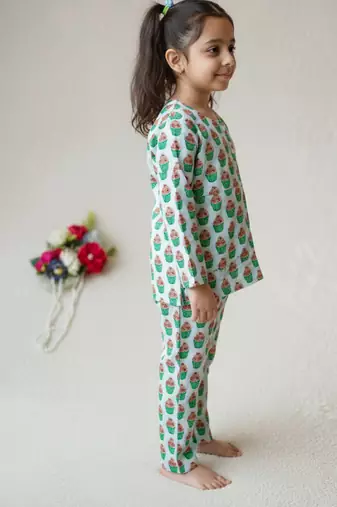 Cupcake printed night suit