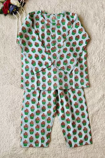 Cupcake printed night suit