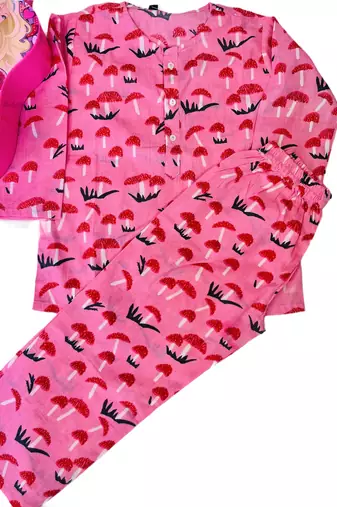 Mushroom printed night suit