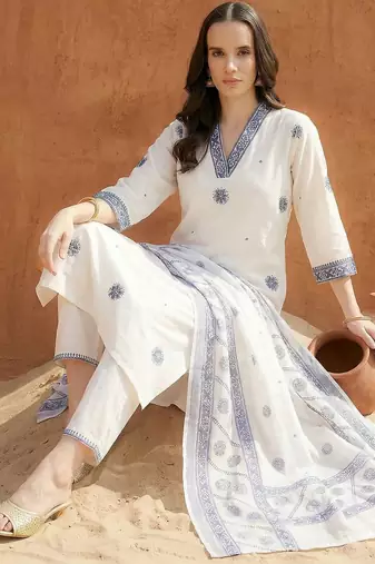 Women Floral Embroidered Regular Thread Work Pure Cotton Kurta with Trousers & With Dupatta