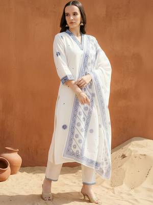 Women Floral Embroidered Regular Thread Work Pure Cotton Kurta with Trousers & With Dupatta 6