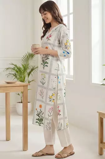 Women Floral Printed Regular Thread Work Linen Kurta with Trousers