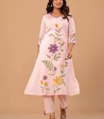Women Floral Embroidered Regular Thread Work Kurta with Trousers