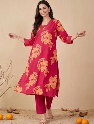Women Floral Printed Regular Pure Cotton Kurta with Trousers 1
