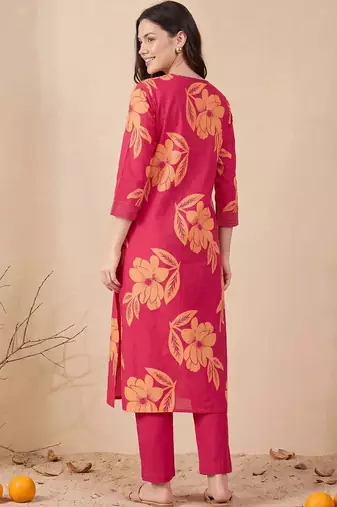 Women Floral Printed Regular Pure Cotton Kurta with Trousers