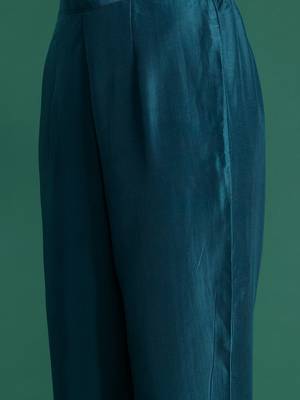 Women Floral Embroidered Regular Sequinned Kurta with Trousers & With Dupatta 3
