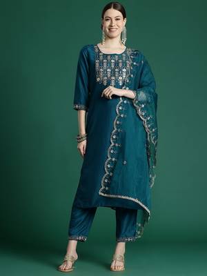 Women Floral Embroidered Regular Sequinned Kurta with Trousers & With Dupatta 5