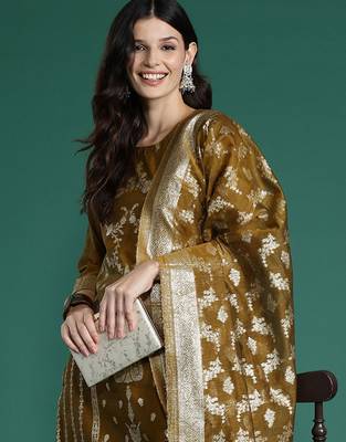 Women Ethnic Motifs Woven Design Kurta with Trousers & With Dupatta 1