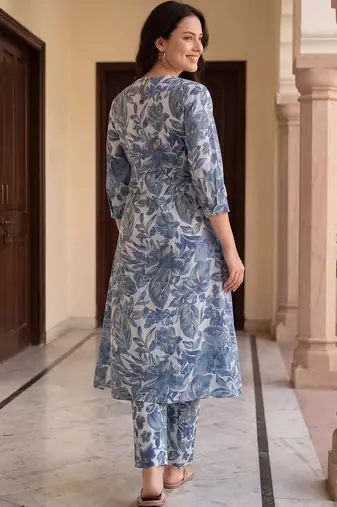 Women Floral Printed Regular Pure Cotton Kurta with Trousers