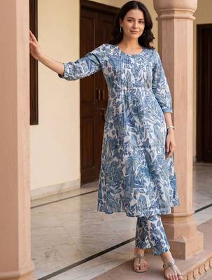 Women Floral Printed Regular Pure Cotton Kurta with Trousers 6