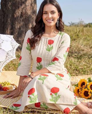 Women Floral Printed Regular Pure Cotton Kurta with Trousers 1