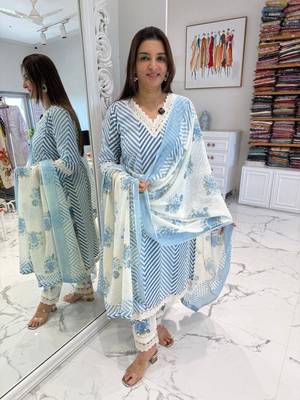 Women's Cotton Lehriya Printed Kurta and Floral Pant with Dupatta Set 1