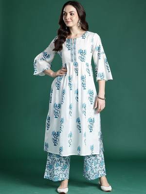 Women Floral Printed Cotton A-Line Kurta with Palazzos 2