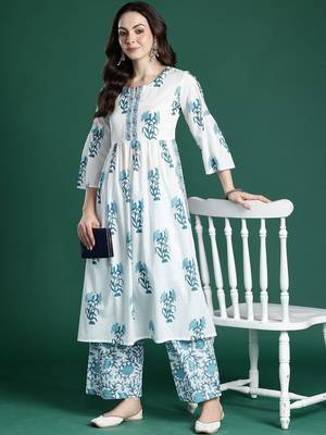 Women Floral Printed Cotton A-Line Kurta with Palazzos 5